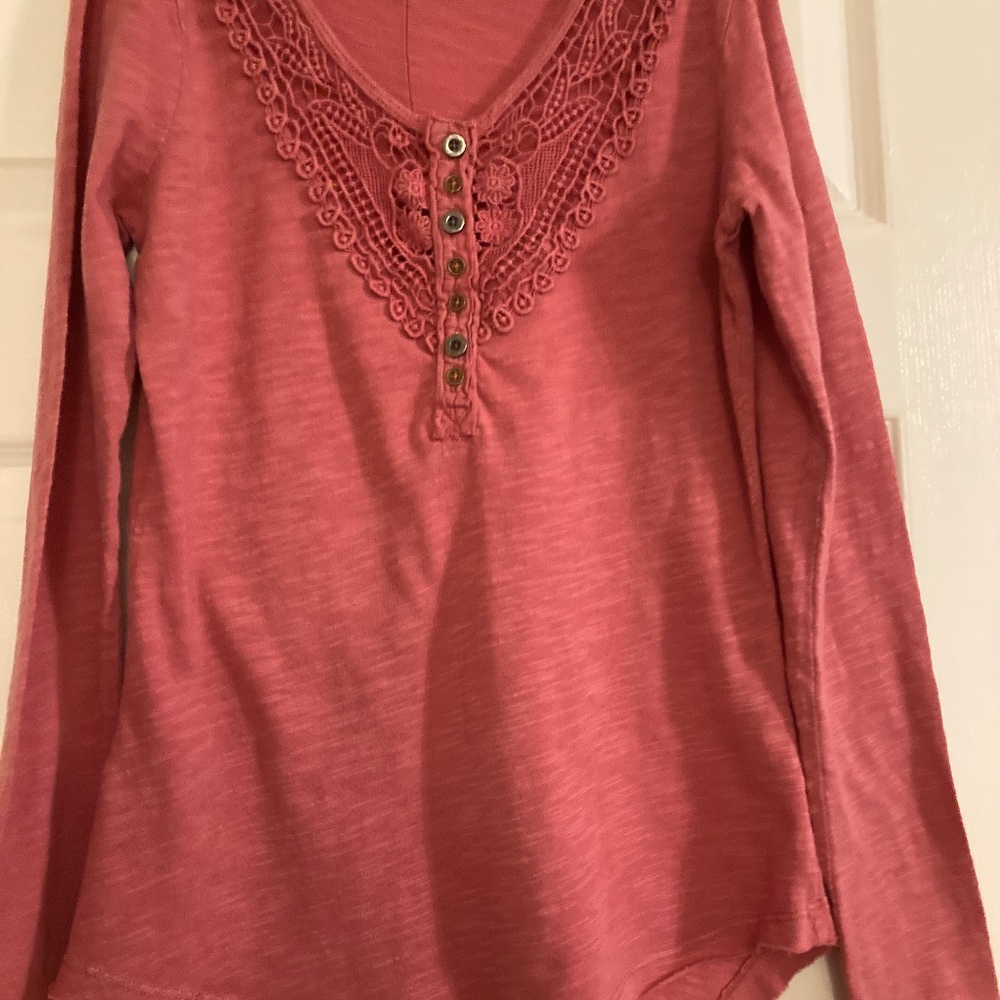 Pink top - Picture 3 of 3